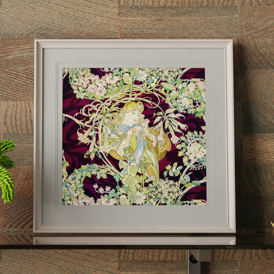 Alphonse Maria Mucha - Woman with Daisy